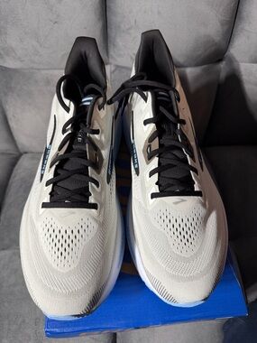 Brooks Ghost 18 Mens Size 14 D Running Training Gym Shoes White Black Blue NWB!